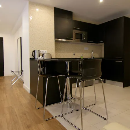 & By Aparthotel 3*