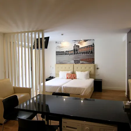 & By Апарт-отель Лиссабон