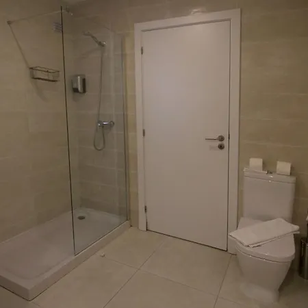 & By Aparthotel Lisbona