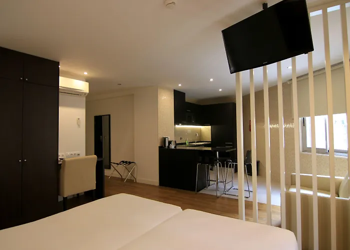 Aparthotel & By
