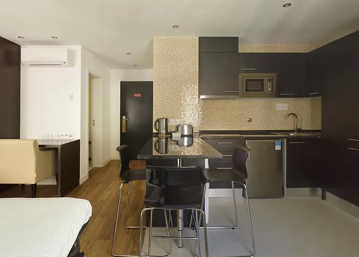 Apartahotel & By Lisboa