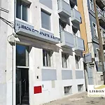 Aparthotel & By 3*